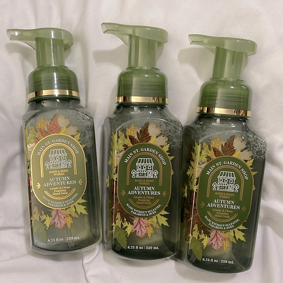 NEW- Bath & Body Works. Autumn Adventures - Picture 1 of 3